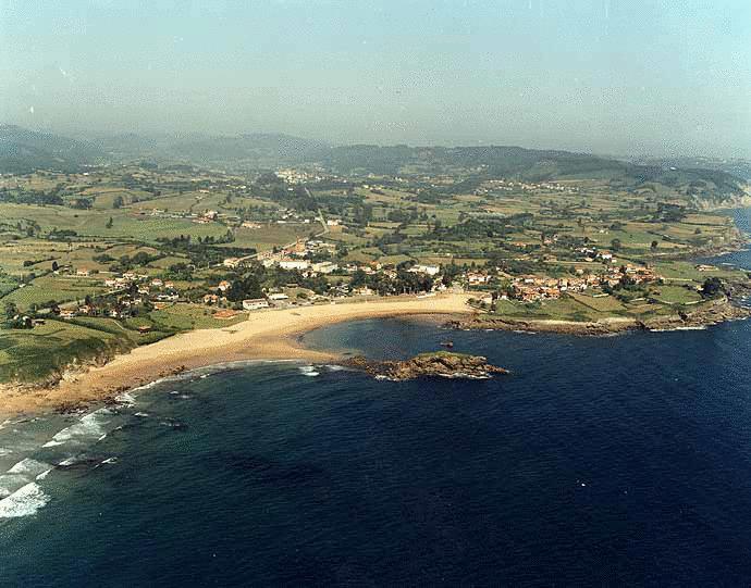 Hotel Monte Y Mar Colunga Kültér fotó