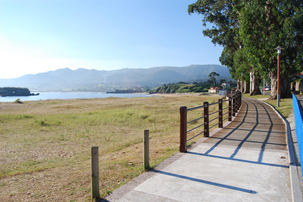 Hotel Monte Y Mar Colunga Kültér fotó